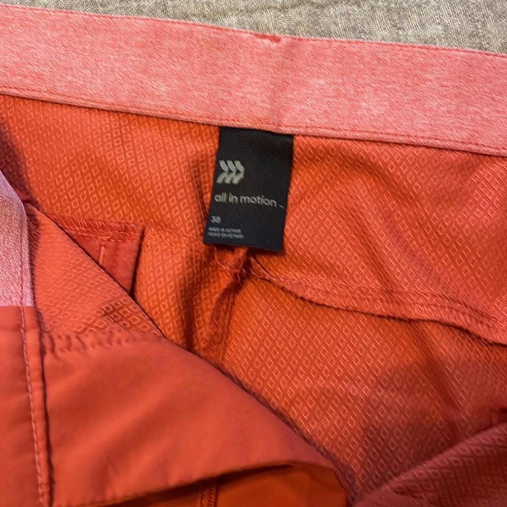All In Motion 7” shorts - Picture 3 of 4